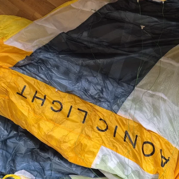 NOVA AONIC Light Démo - Aile Parapente A+ Haute Performance | Flying Fish